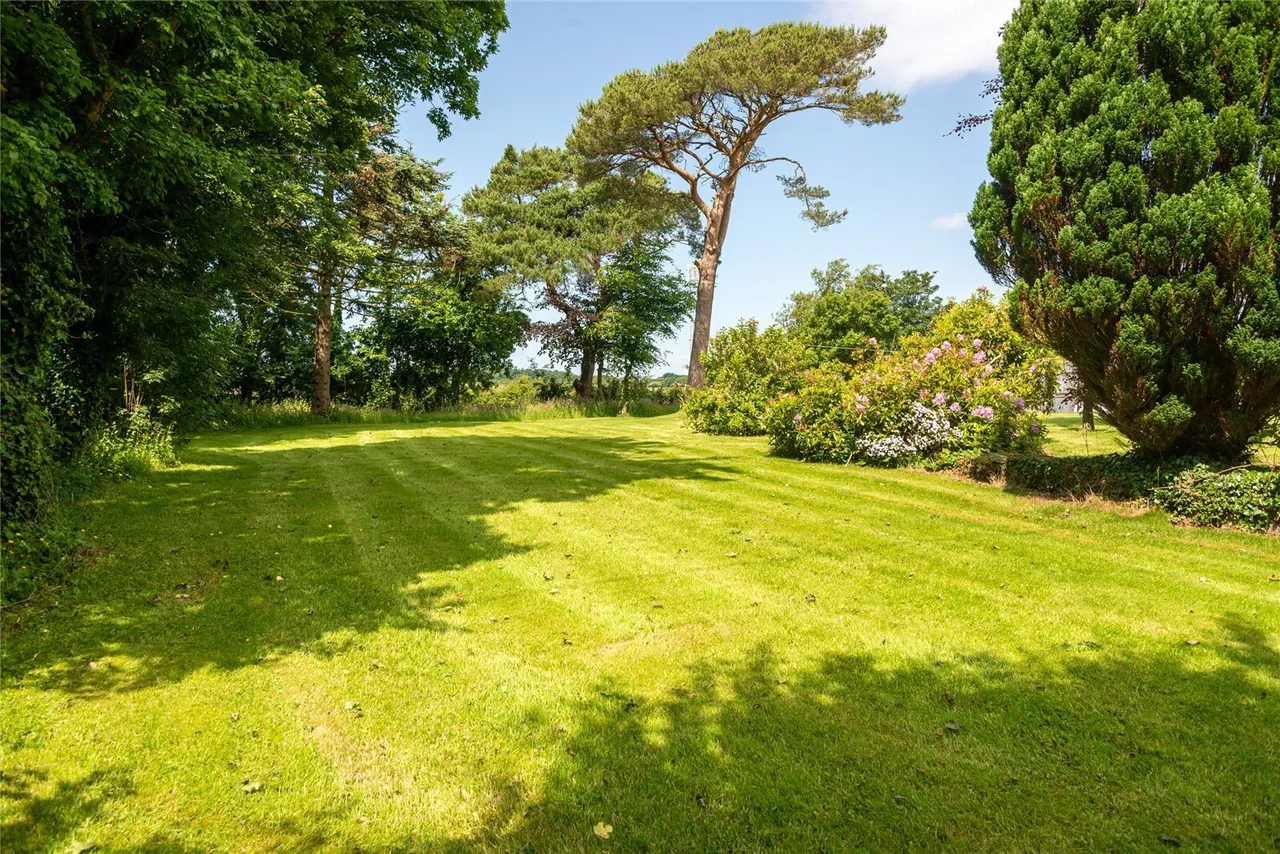 Pentraeth, LL75, photo 26