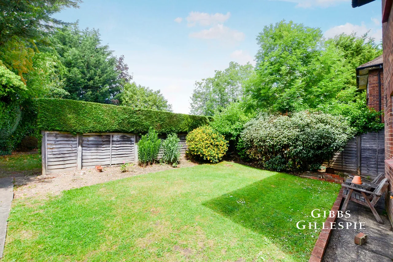 Chamberlain Way, Pinner Fees Apply, HA5, photo 5