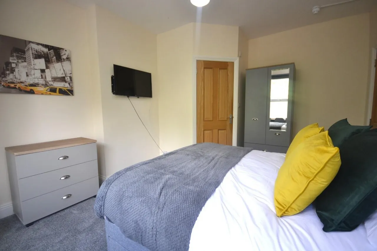 Palmer Park Avenue, Reading, RG6, photo 3