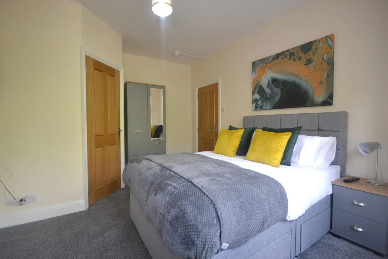 Palmer Park Avenue, Reading, RG6, photo 2