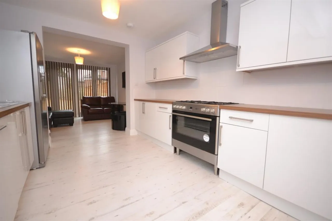 Palmer Park Avenue, Reading, RG6, photo 5