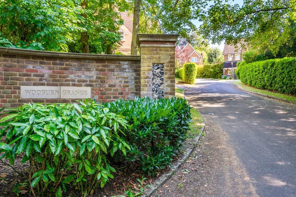 Grange Drive, Wooburn Green HP10 0QU, photo 2