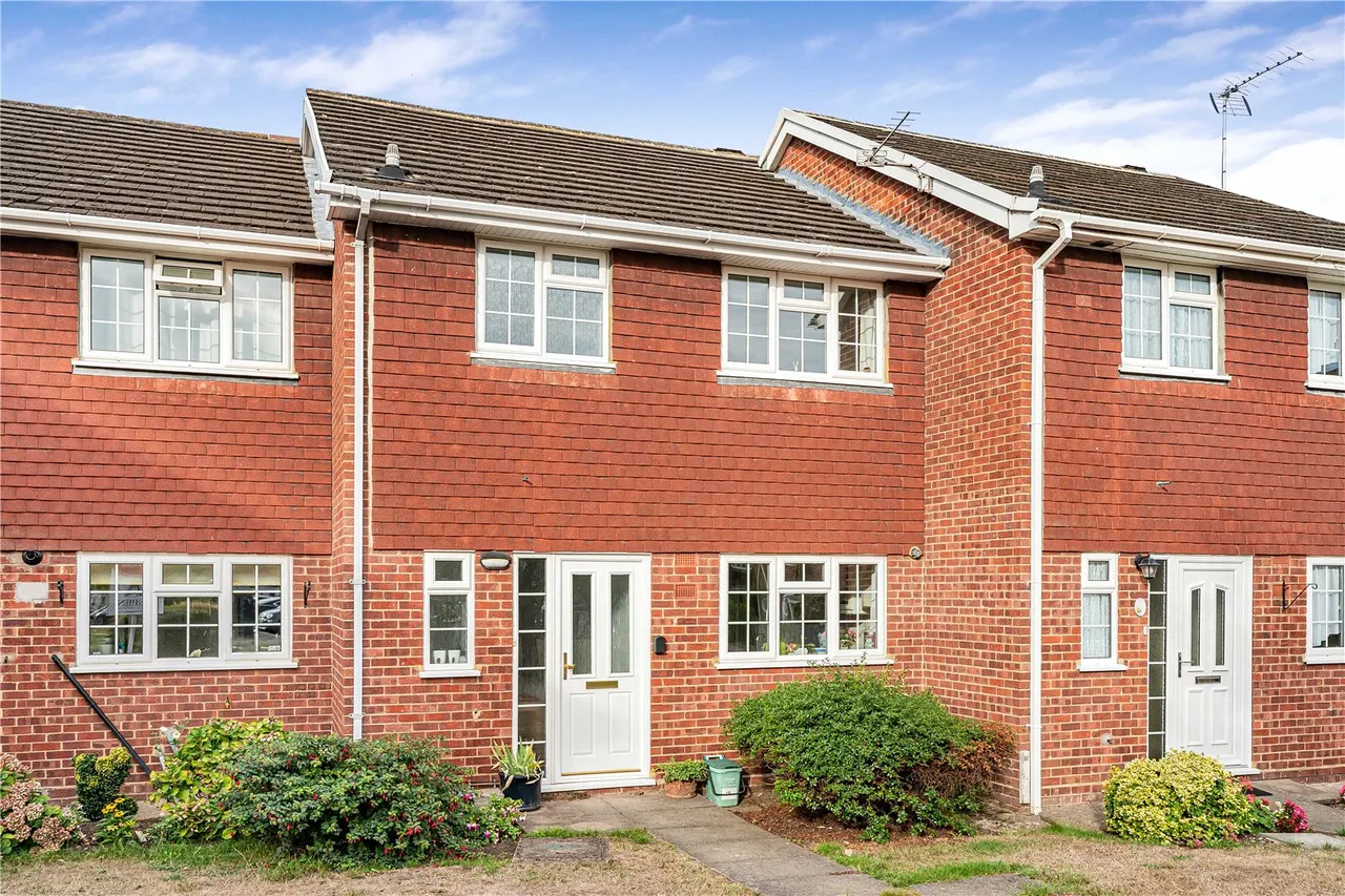 3 bed house for sale, Englehurst, Englefield Green, TW20