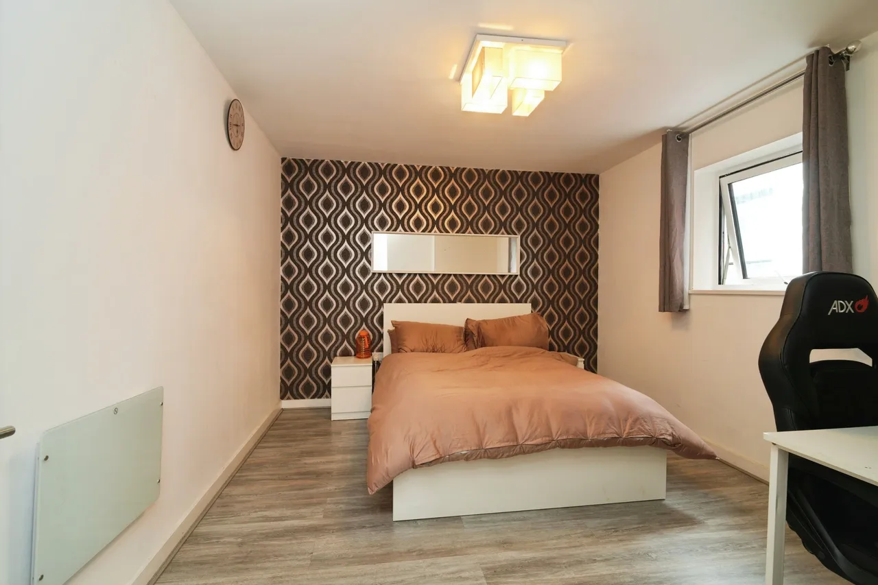 Bradshawgate, Bolton, BL1, photo 10