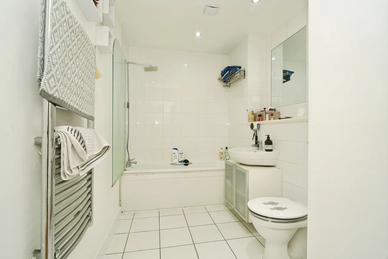 Bradshawgate, Bolton, BL1, photo 15