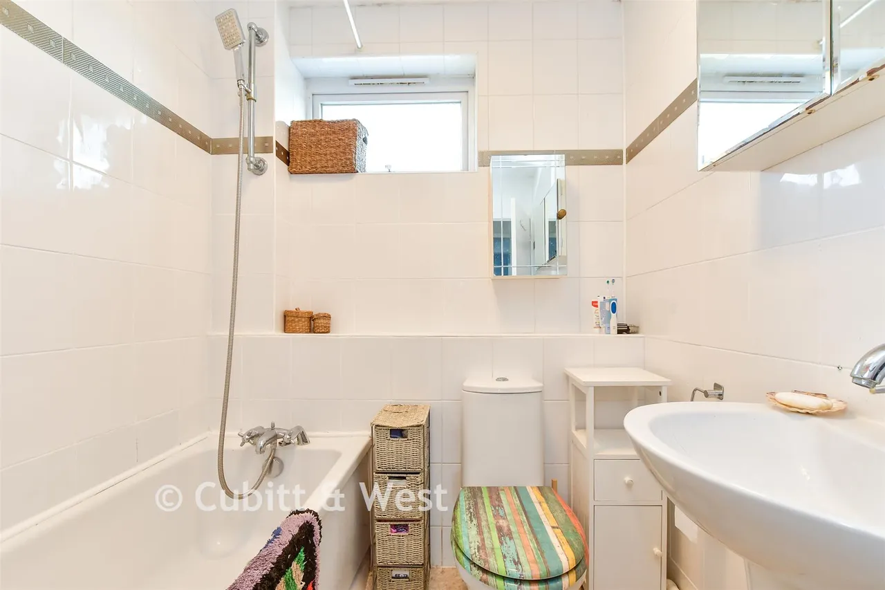 Pelham Close, Peacehaven, BN10, photo 10