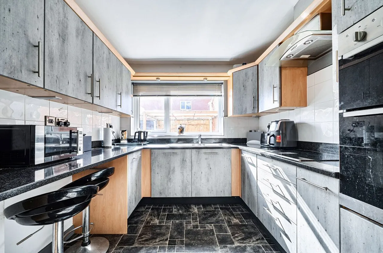 Seeley Crescent, Street, BA16, photo 8