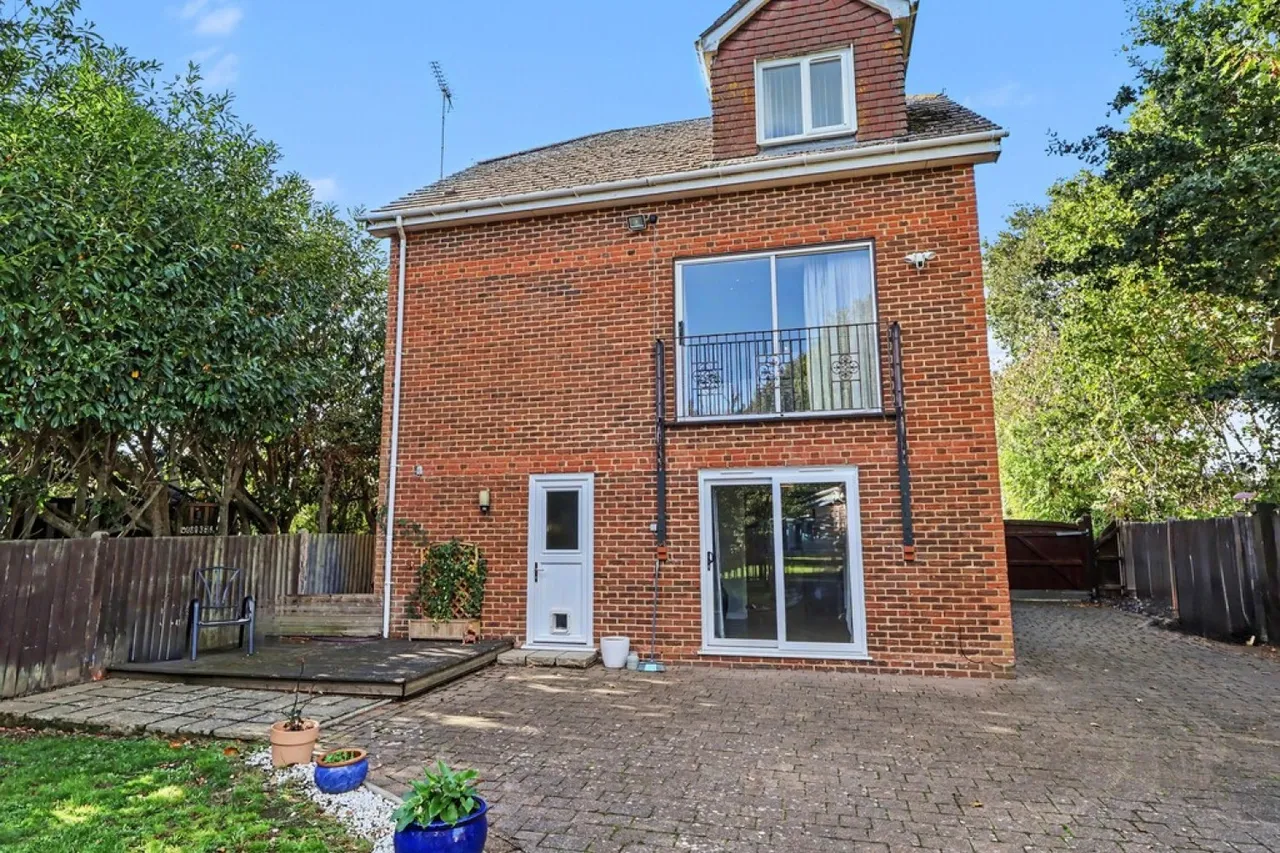Lulworth Close, Hamworthy, BH15, photo 30