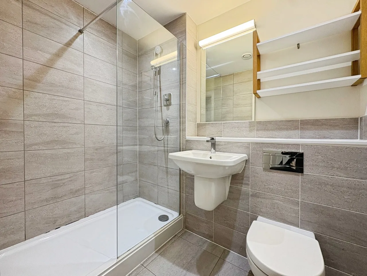 Exchange Close, Aldershot, GU11, photo 10