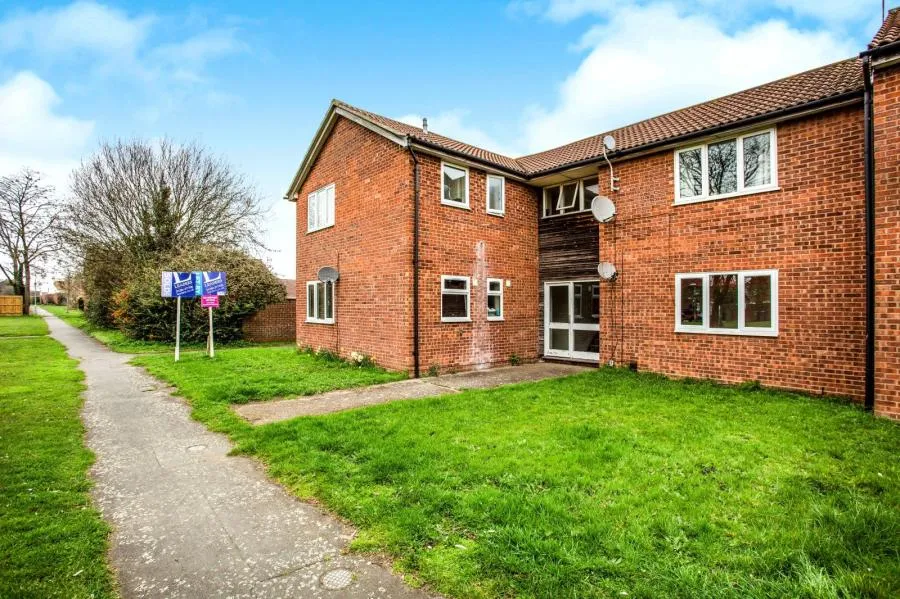 flat for sale, Meadow Close, Trimley St. Martin, IP11