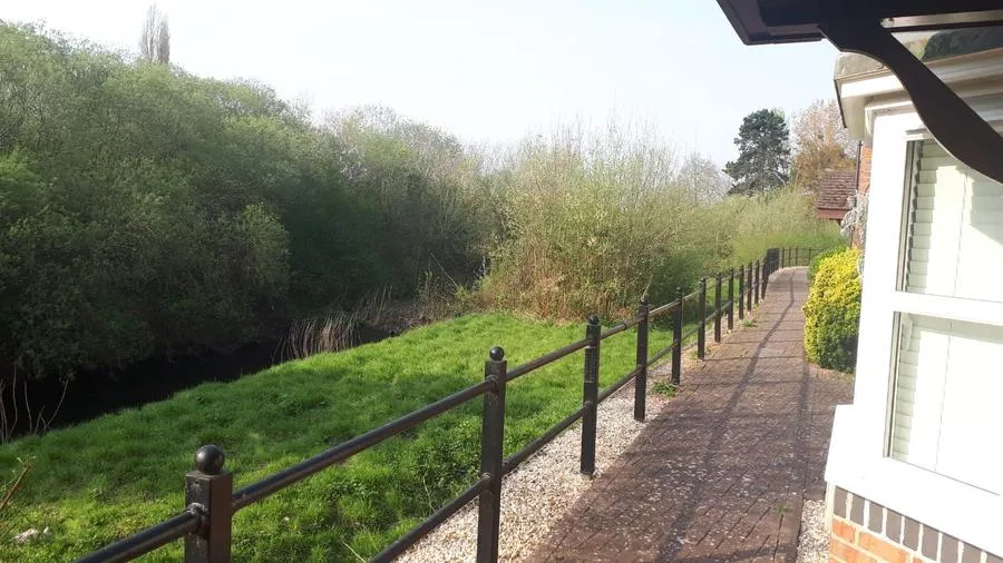 Honeymans Gardens, Droitwich, WR9, photo 4