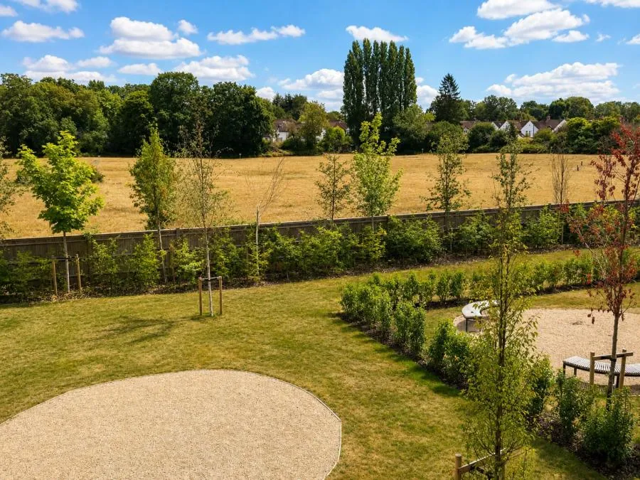 Littleworth Road, Esher, KT10, photo 4