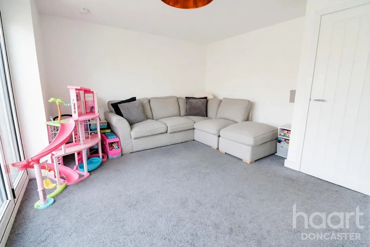 Lake View, Lakeside, DN4, photo 10