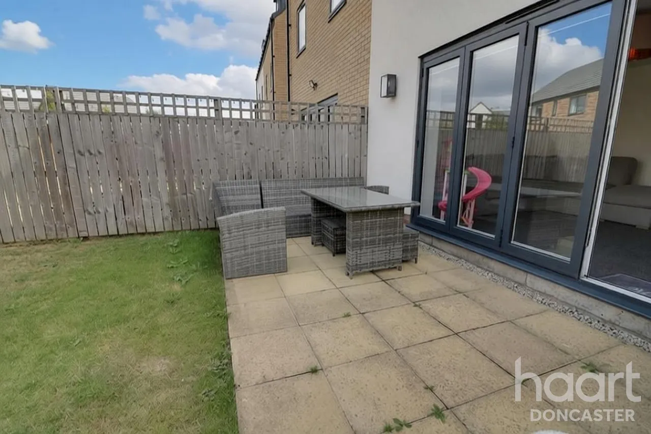 Lake View, Lakeside, DN4, photo 23