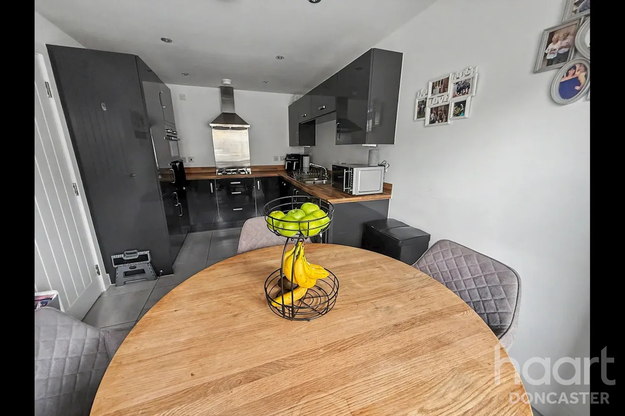 Lake View, Lakeside, DN4, photo 8