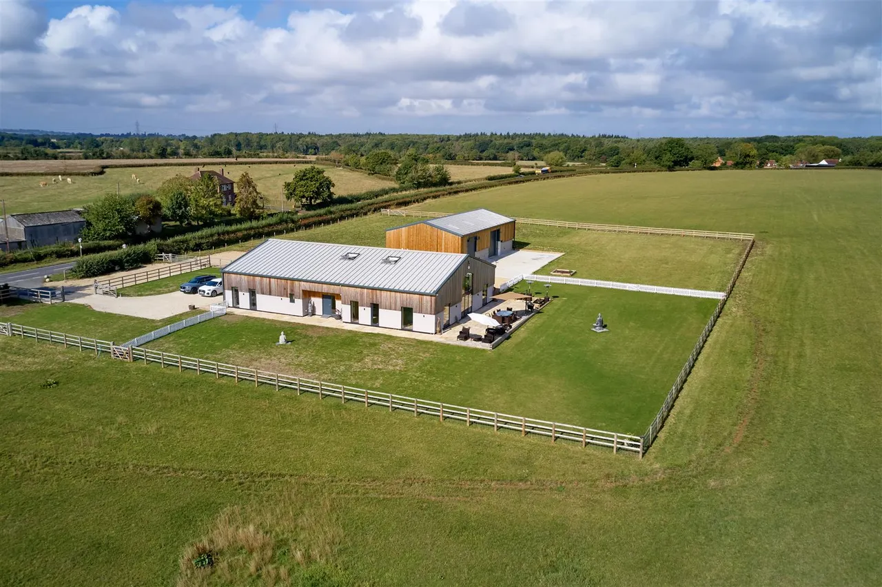 Bicester Road, Oakley, photo 41