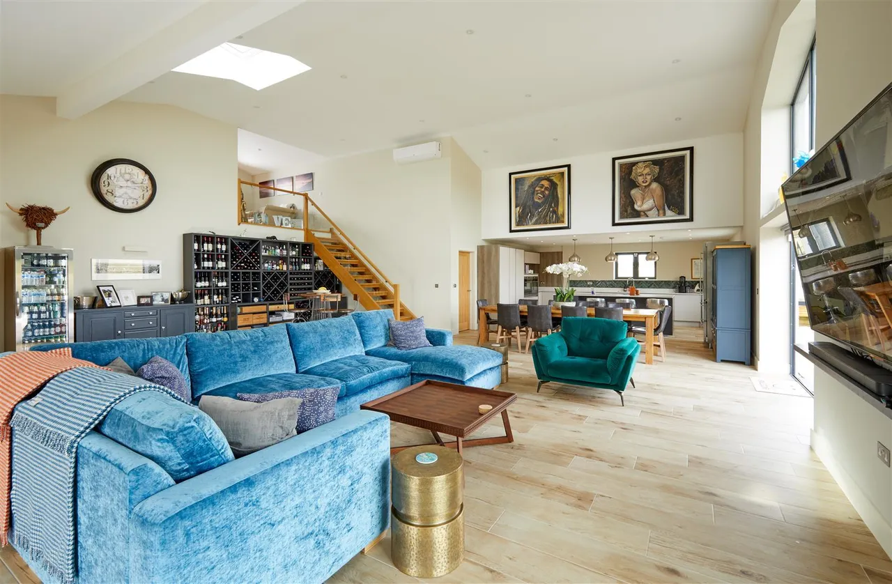 Bicester Road, Oakley, photo 48