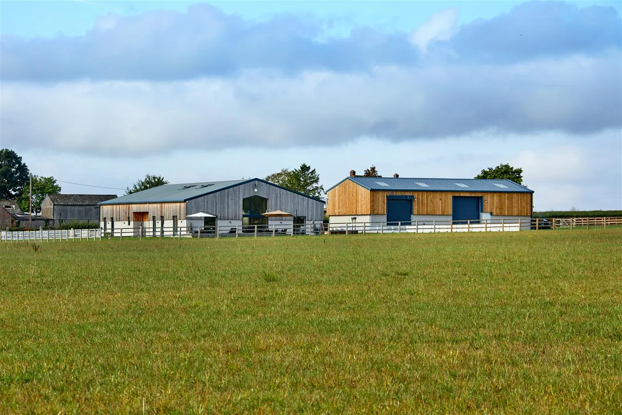 Bicester Road, Oakley, photo 33