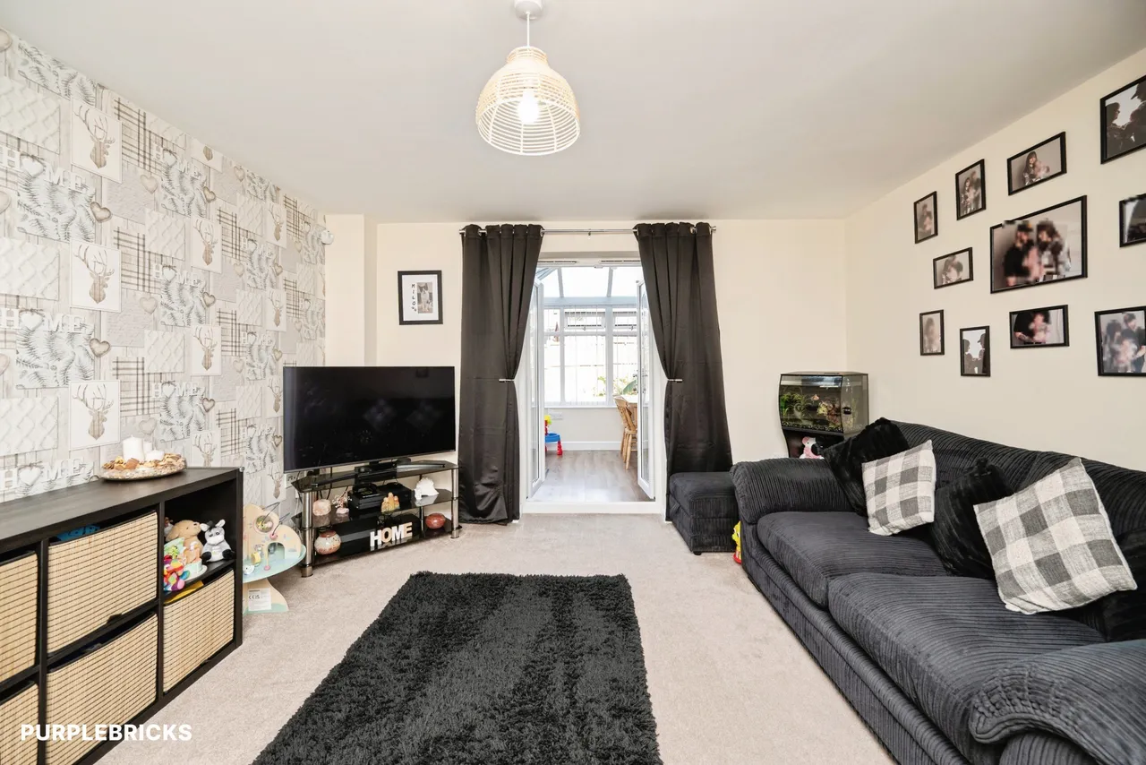 Old College Avenue, Oldbury, B68, photo 5