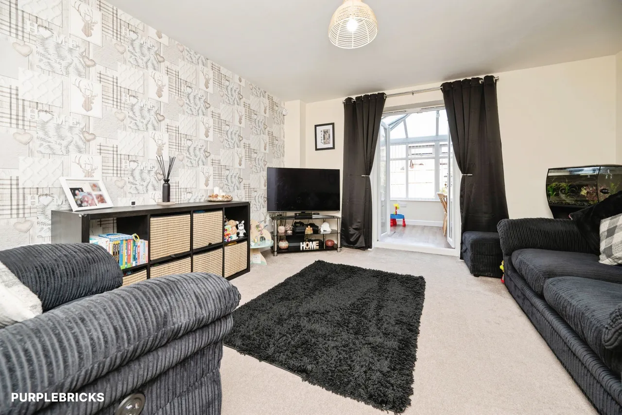 Old College Avenue, Oldbury, B68, photo 3