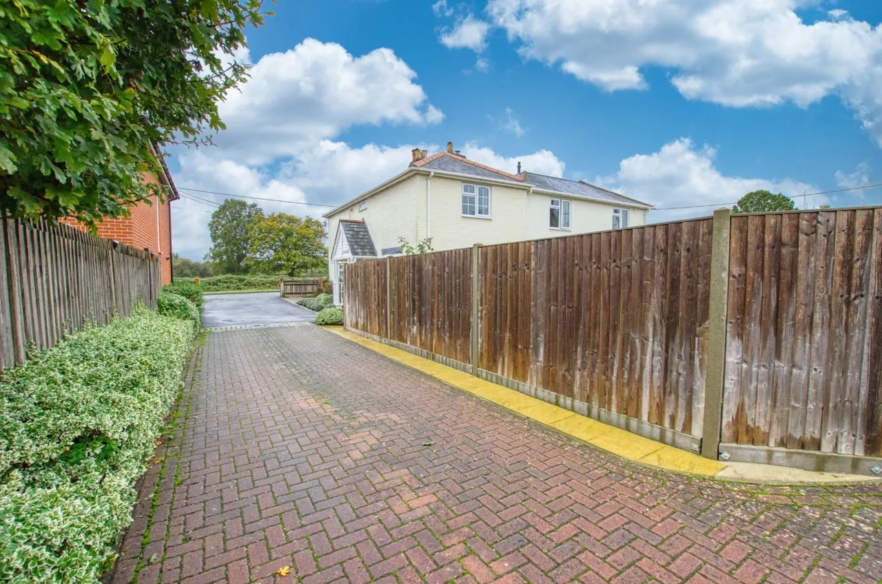 Winchester Road, Botley, SO32, photo 16