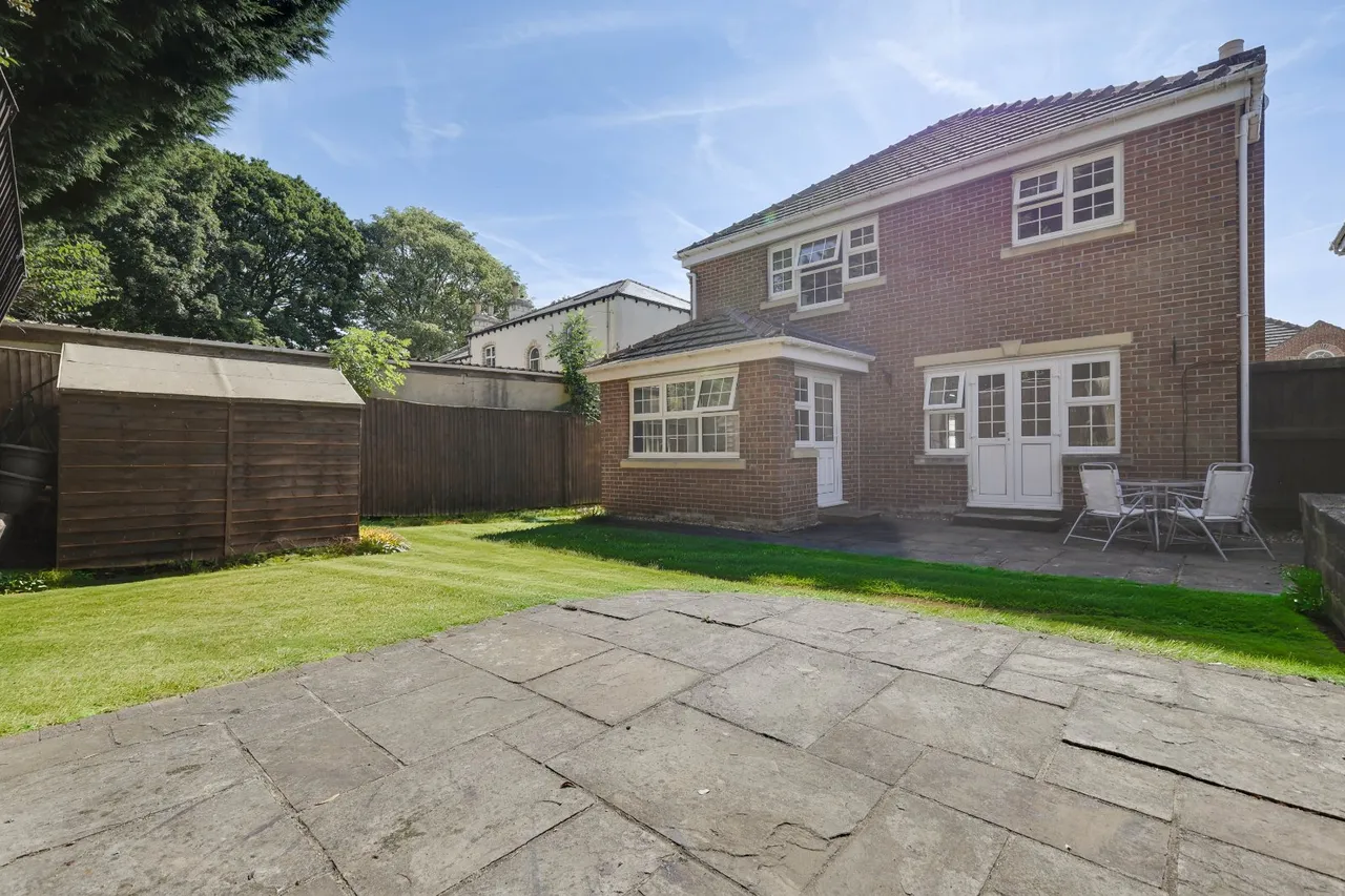 Fulneck Mews, Pudsey, LS28, photo 20