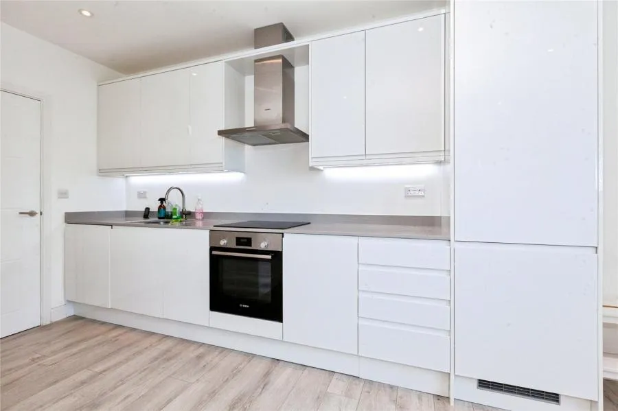 Vanwall Road, Maidenhead, SL6, photo 3