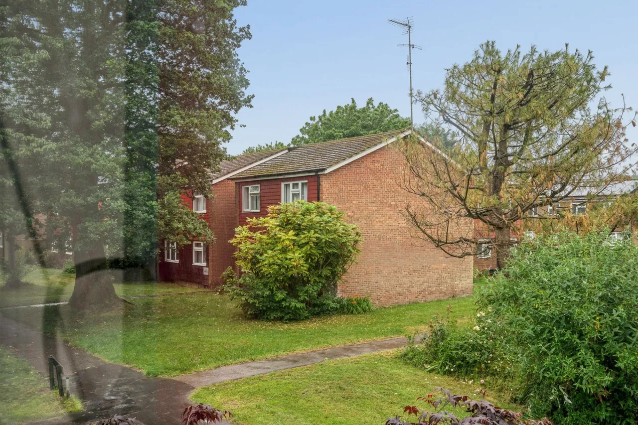 Westrick Walk, Prestwood, HP16, photo 22