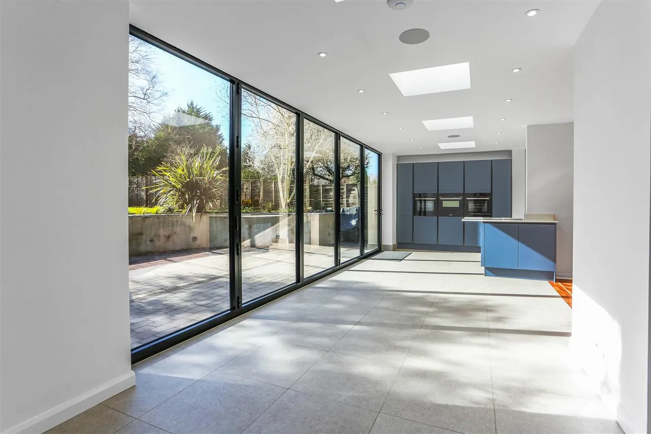 Hall Road, Wallington, SM6 0RT, photo 4
