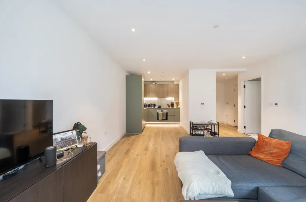 Cedrus Avenue, Southall, UB1, photo 11