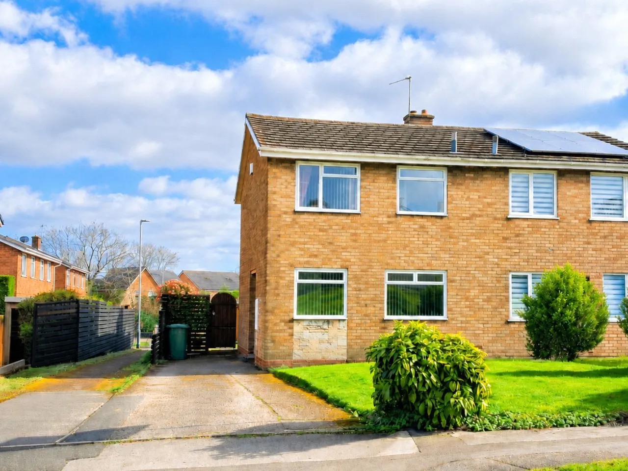 3 bed house for sale — Crab Lane, Cannock, Staffordshire, WS11