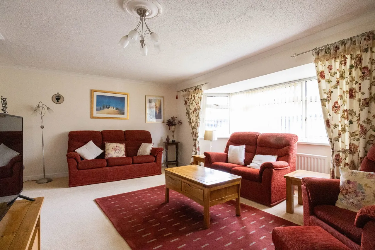 Tasker Close, Corsham, SN13, photo 7