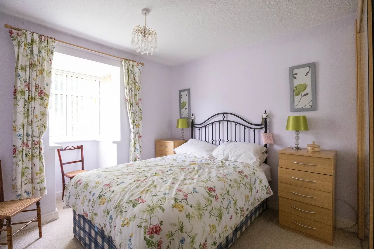 Tasker Close, Corsham, SN13, photo 11