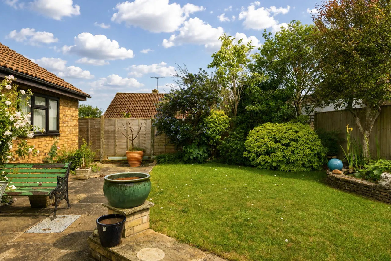 Tasker Close, Corsham, SN13, photo 15