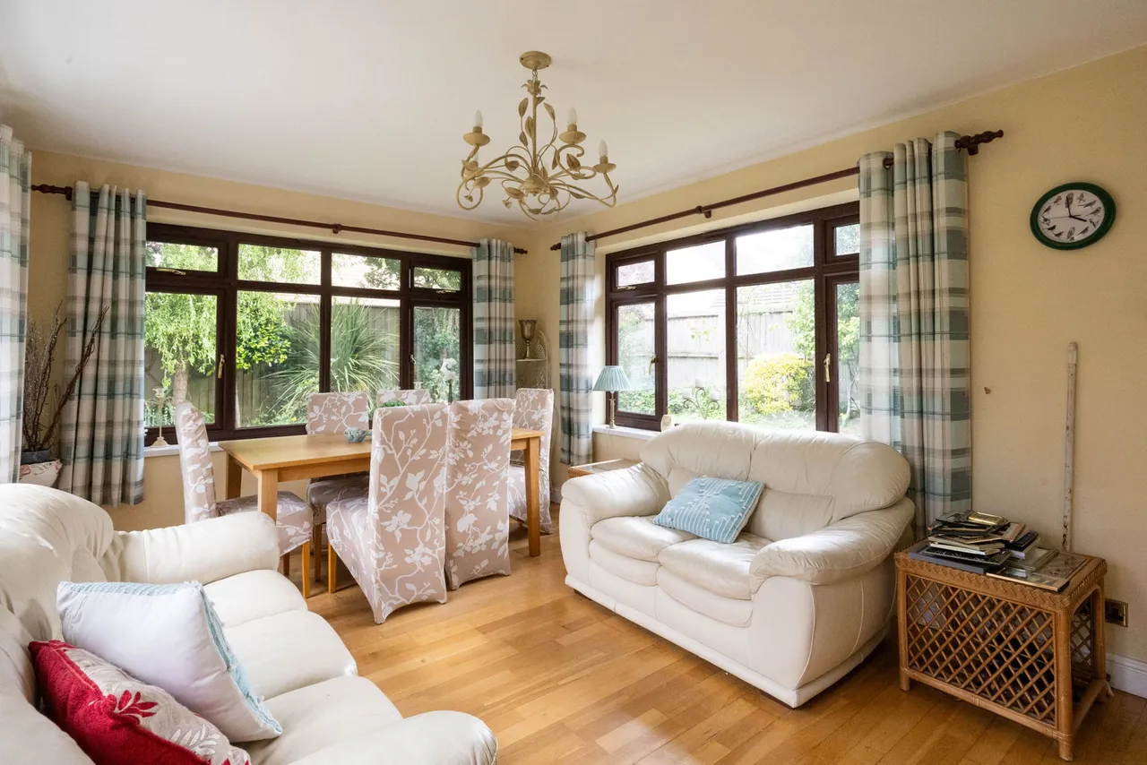 Tasker Close, Corsham, SN13, photo 6
