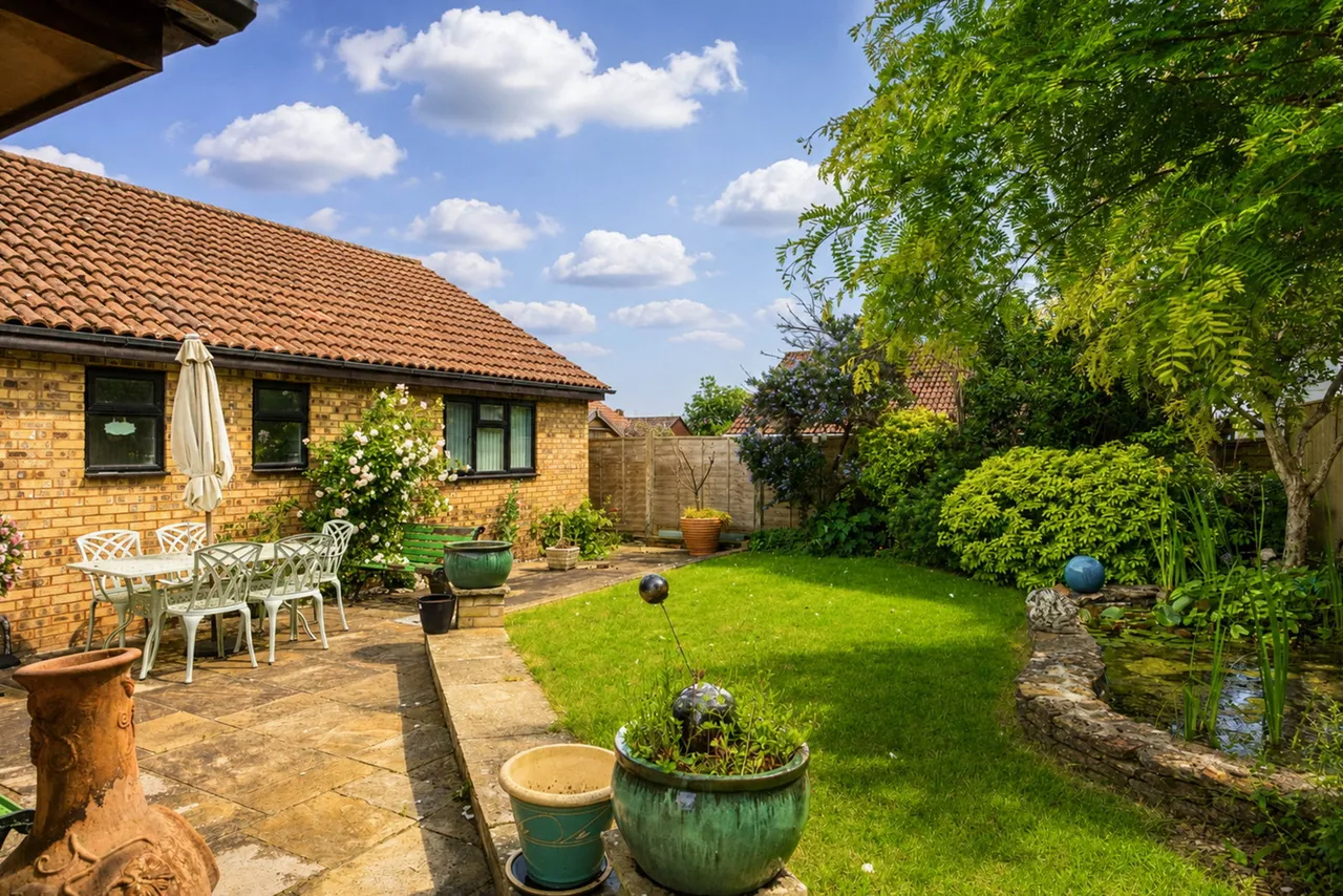 Tasker Close, Corsham, SN13, photo 14