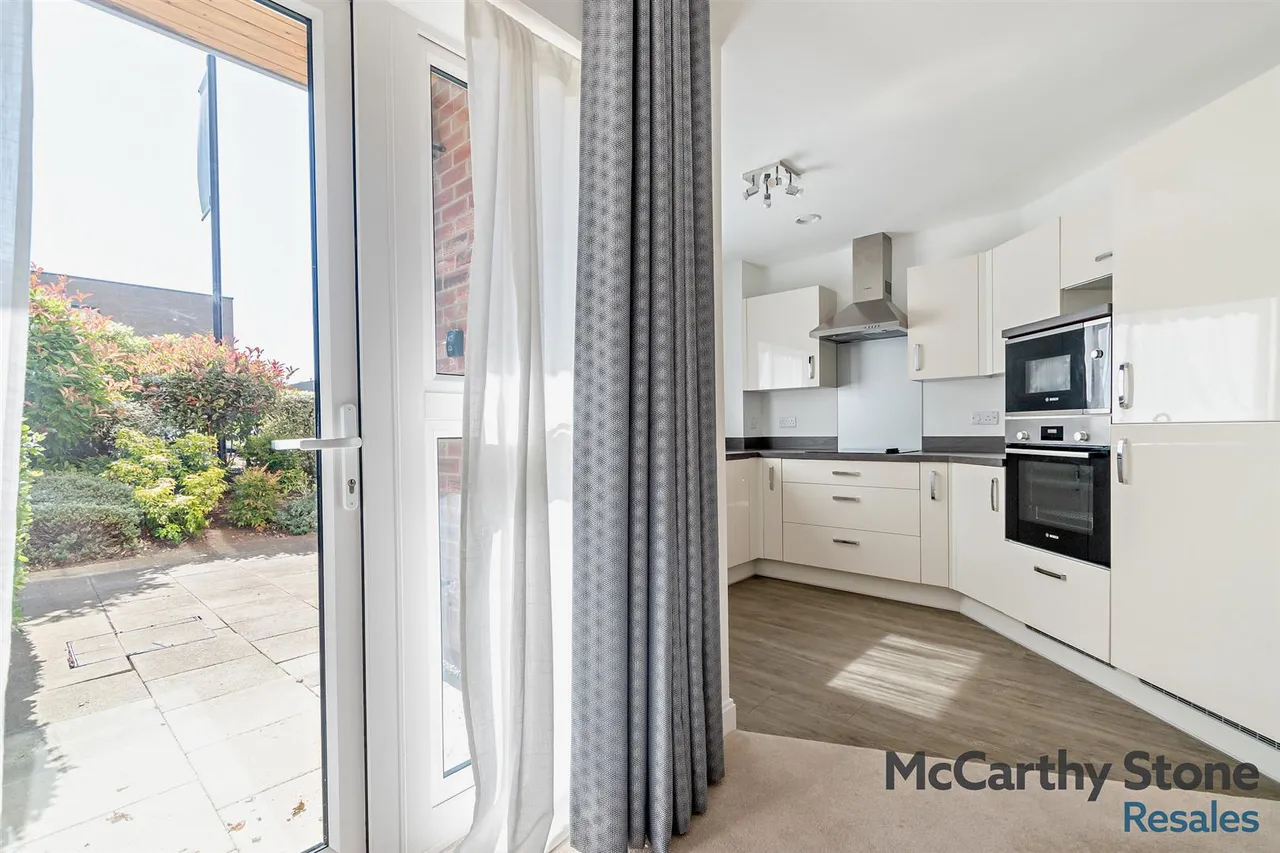 Studio Way, Borehamwood, WD6, photo 4