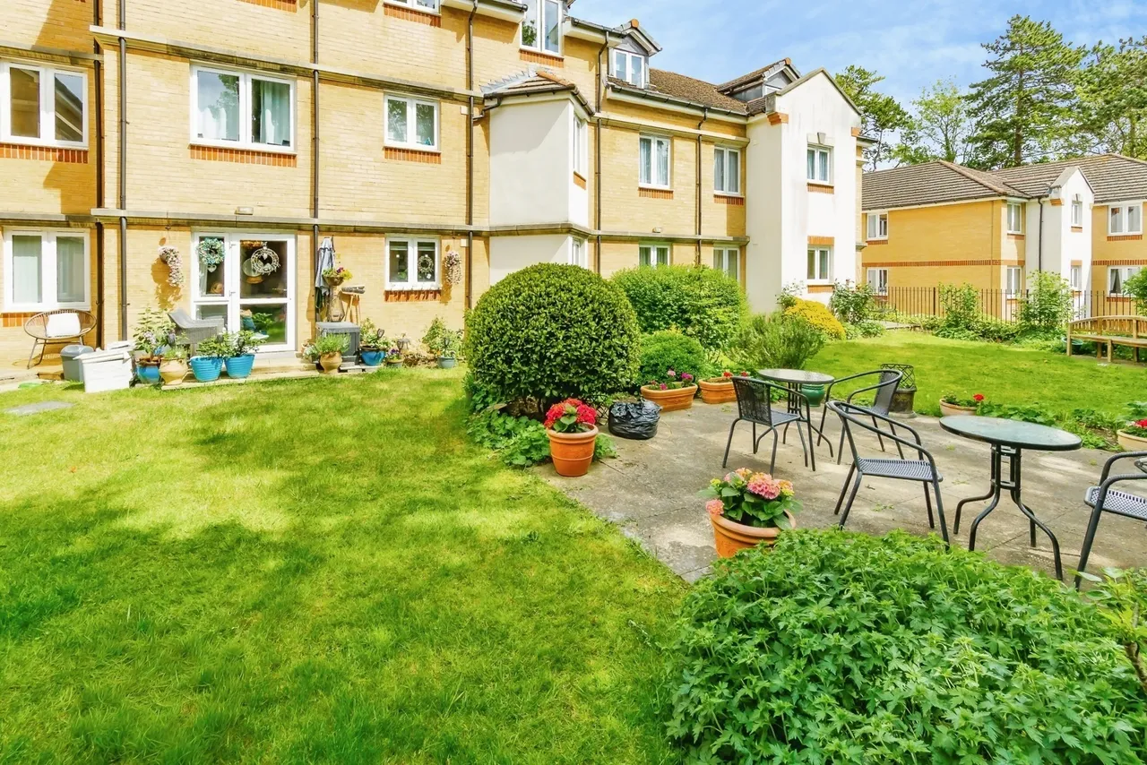 Stafford Road, Caterham, Surrey, CR3, photo 12