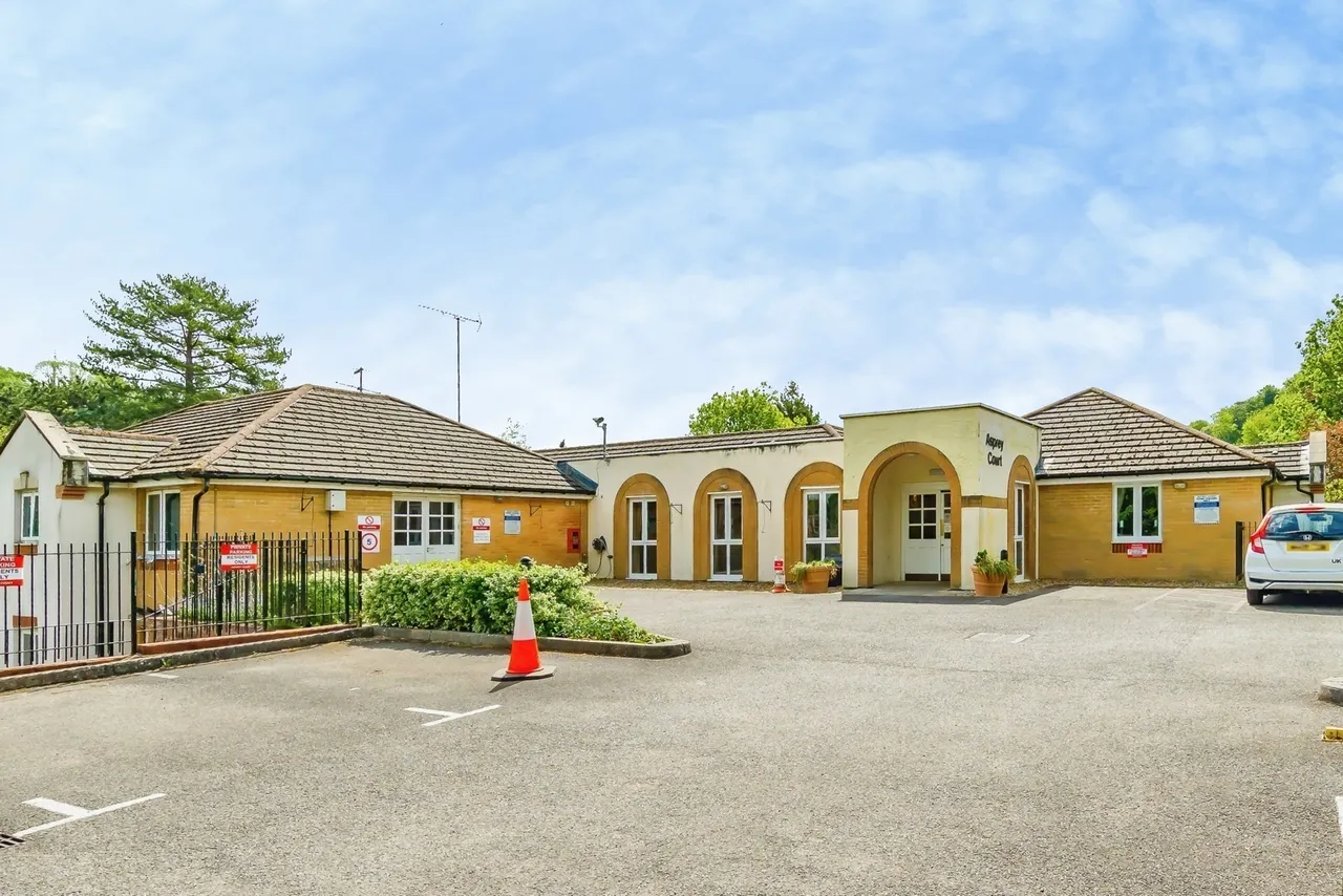 Stafford Road, Caterham, Surrey, CR3, photo 5