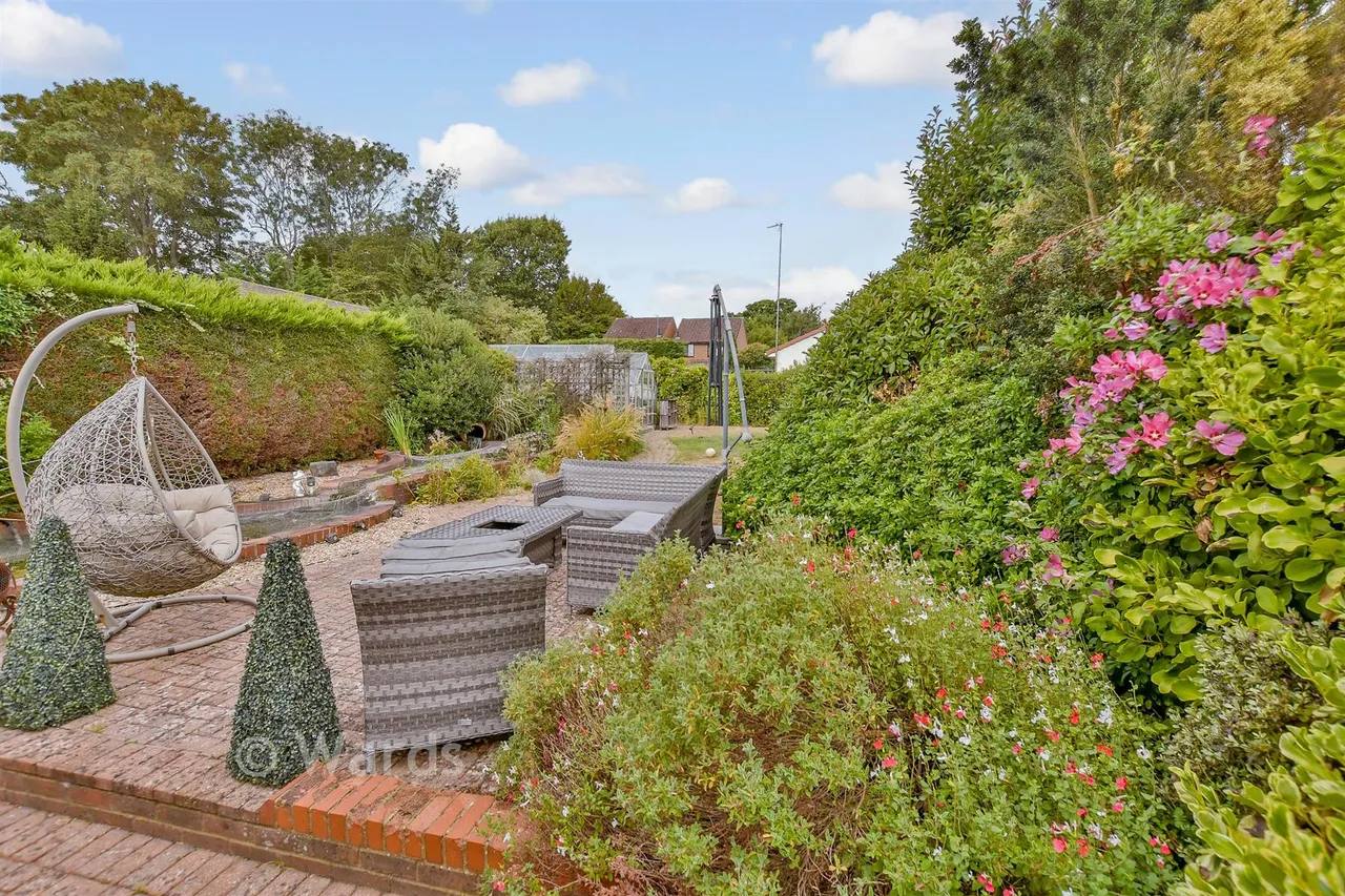 Maidstone Road, Rainham, ME8, photo 2