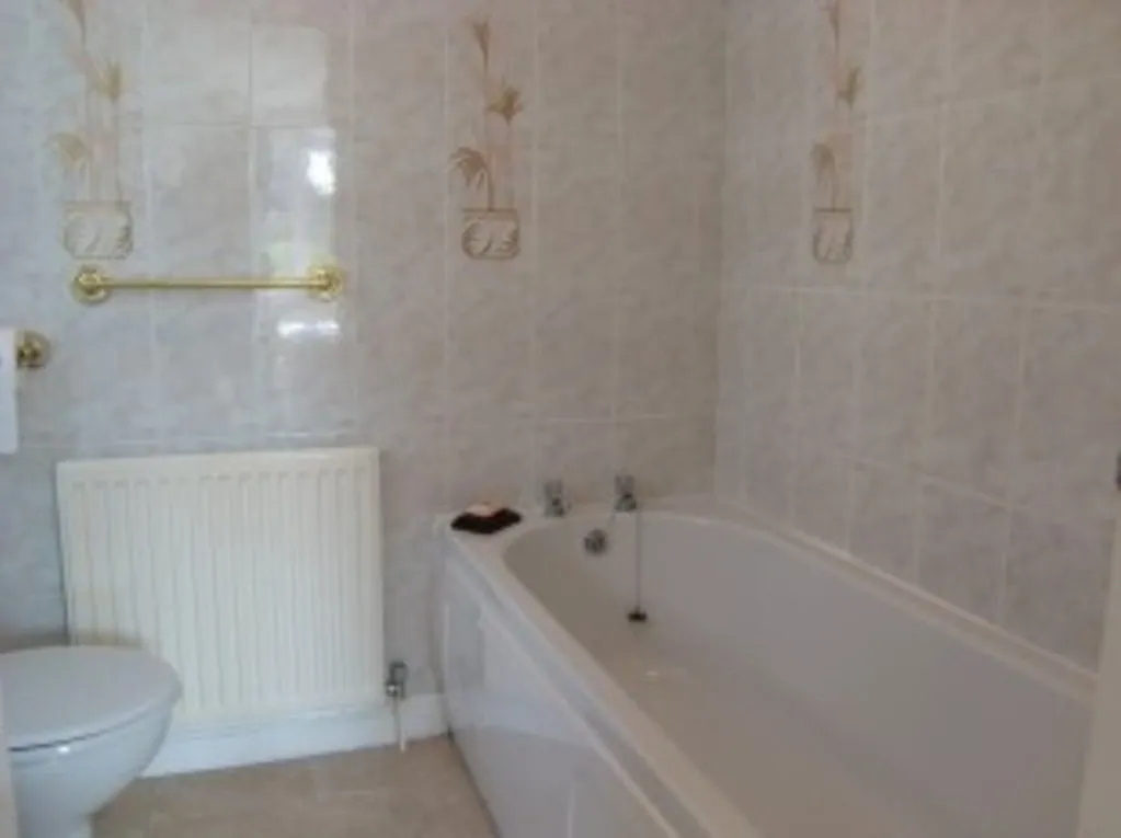 Moorside Road Drighlington, Drighlington, West Yorkshire BD11 1EP, photo 8