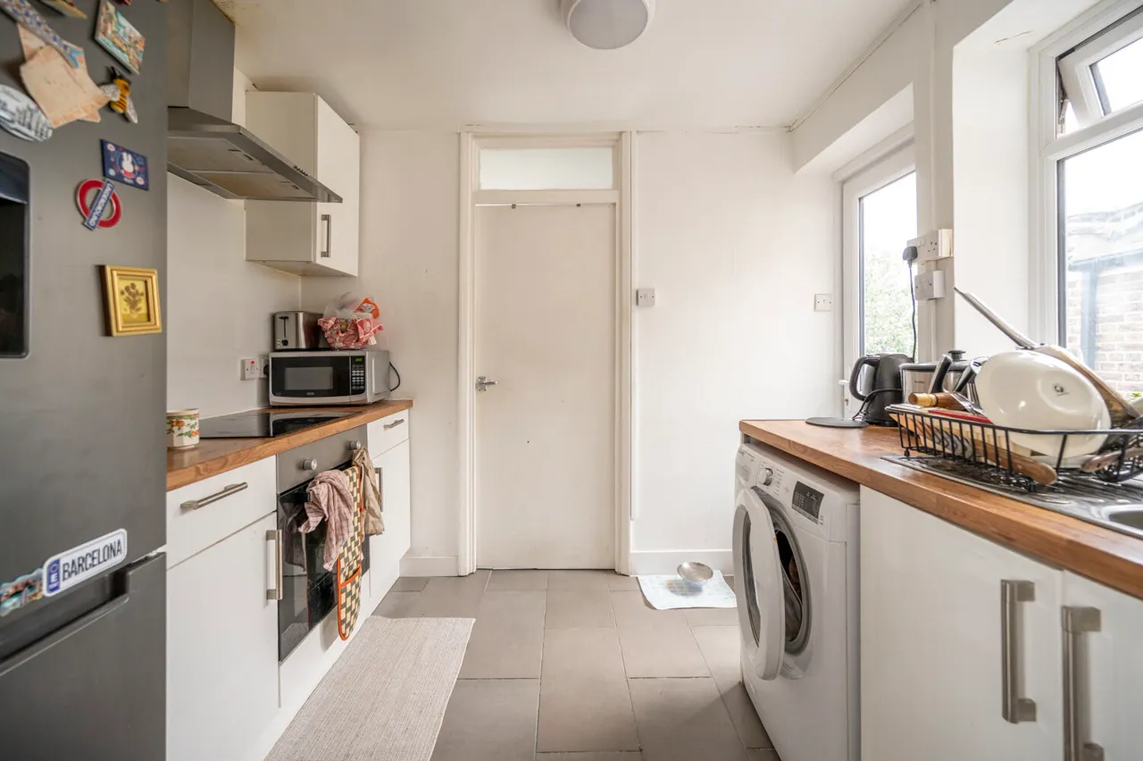 72 Odessa Road, London, photo 3