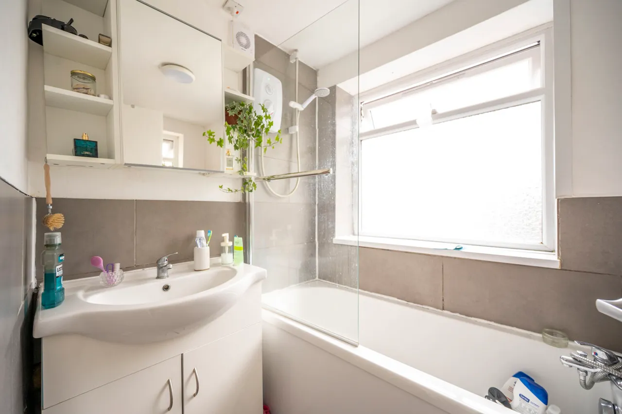 72 Odessa Road, London, photo 2