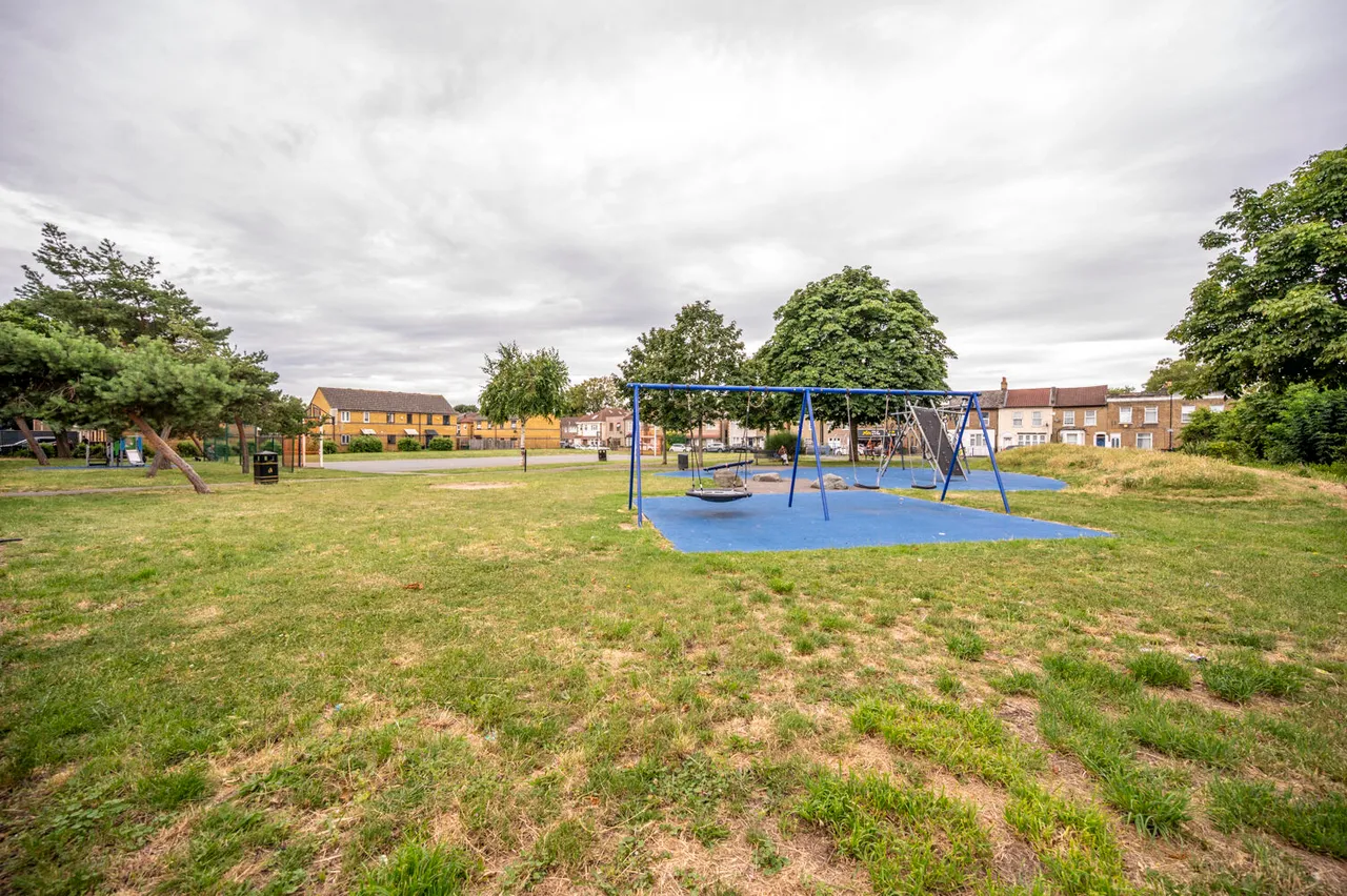 72 Odessa Road, London, photo 6