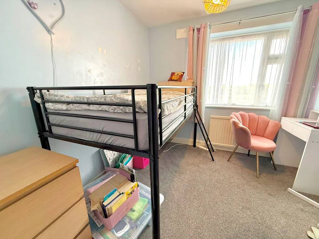Wheatfield Road, Luton LU4 0TT, photo 7