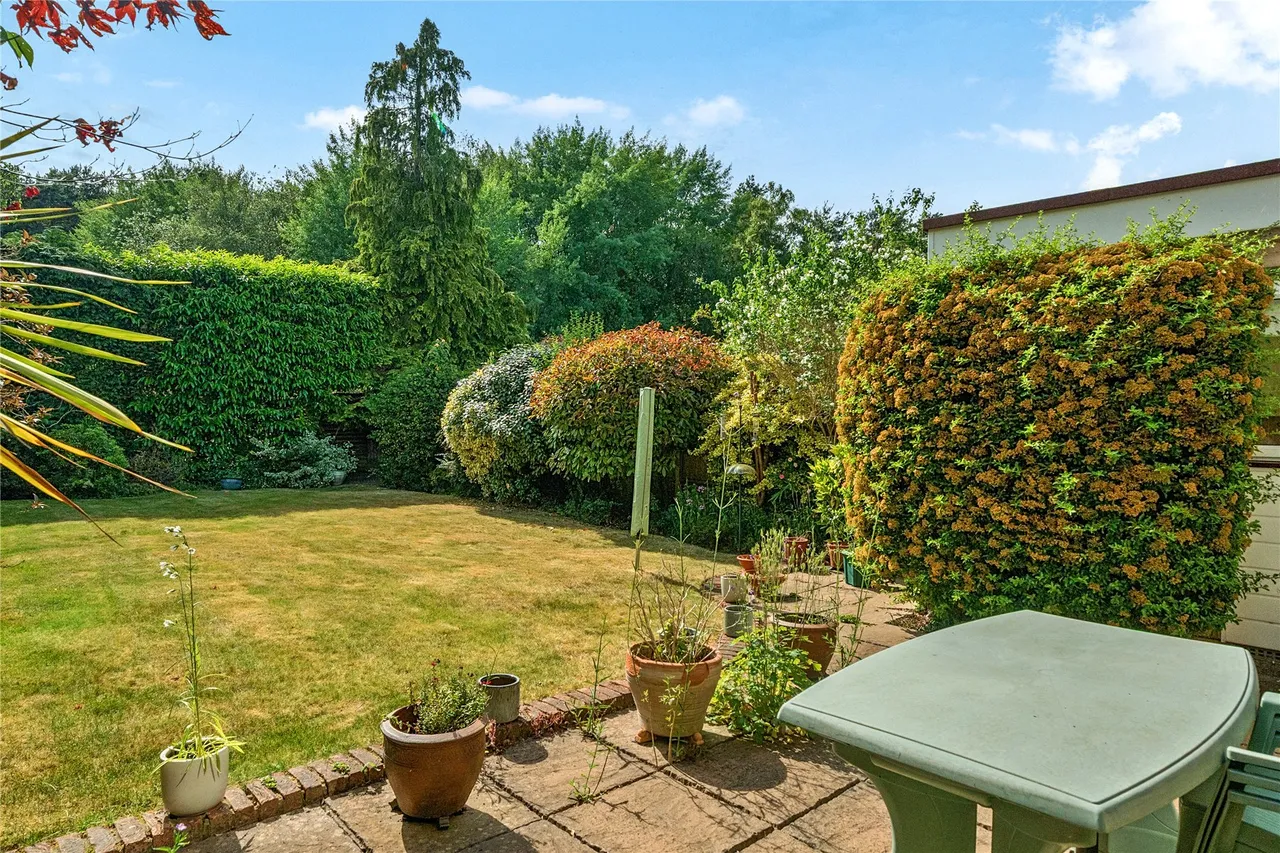 Clearsprings, Lightwater, GU18, photo 19