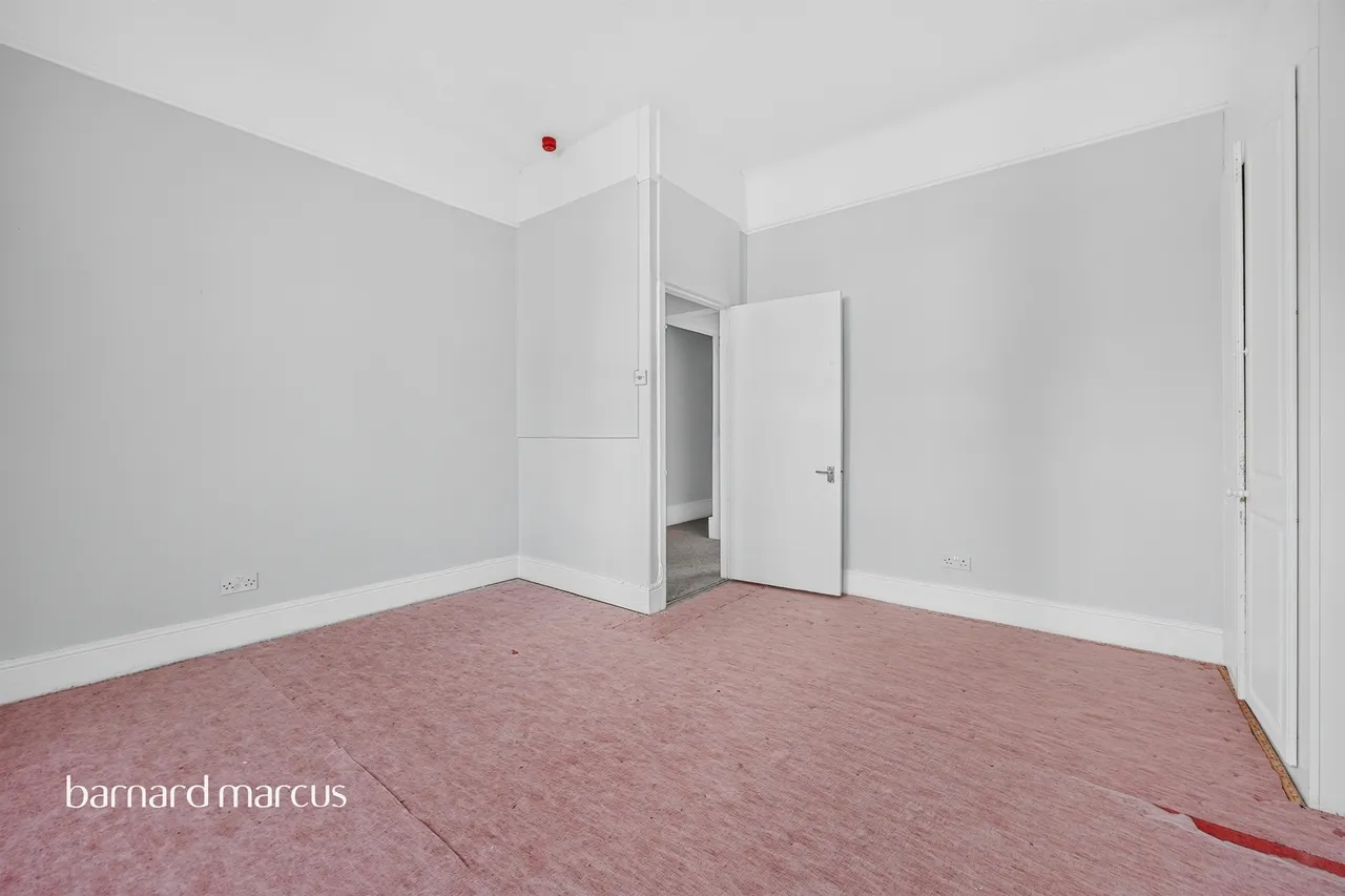 Bulganak Road, Thornton Heath, photo 8