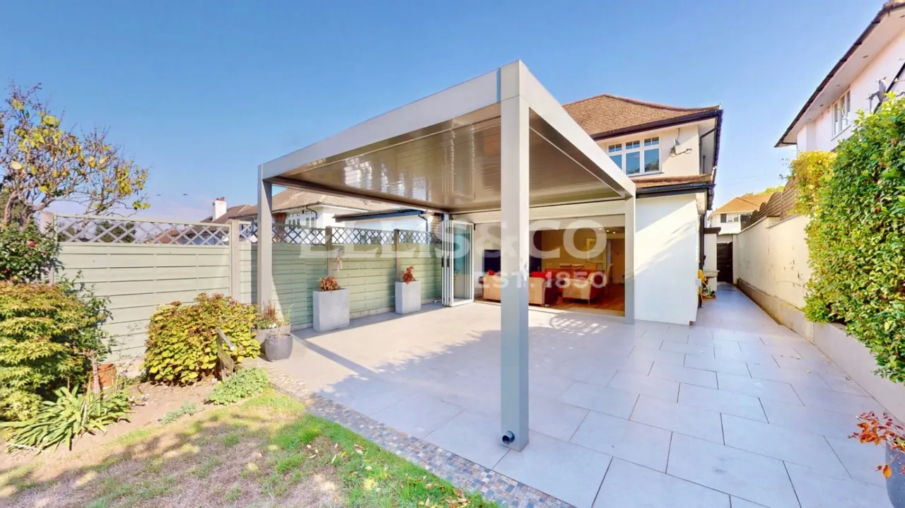 Oaklands Avenue, Watford, WD19, photo 5