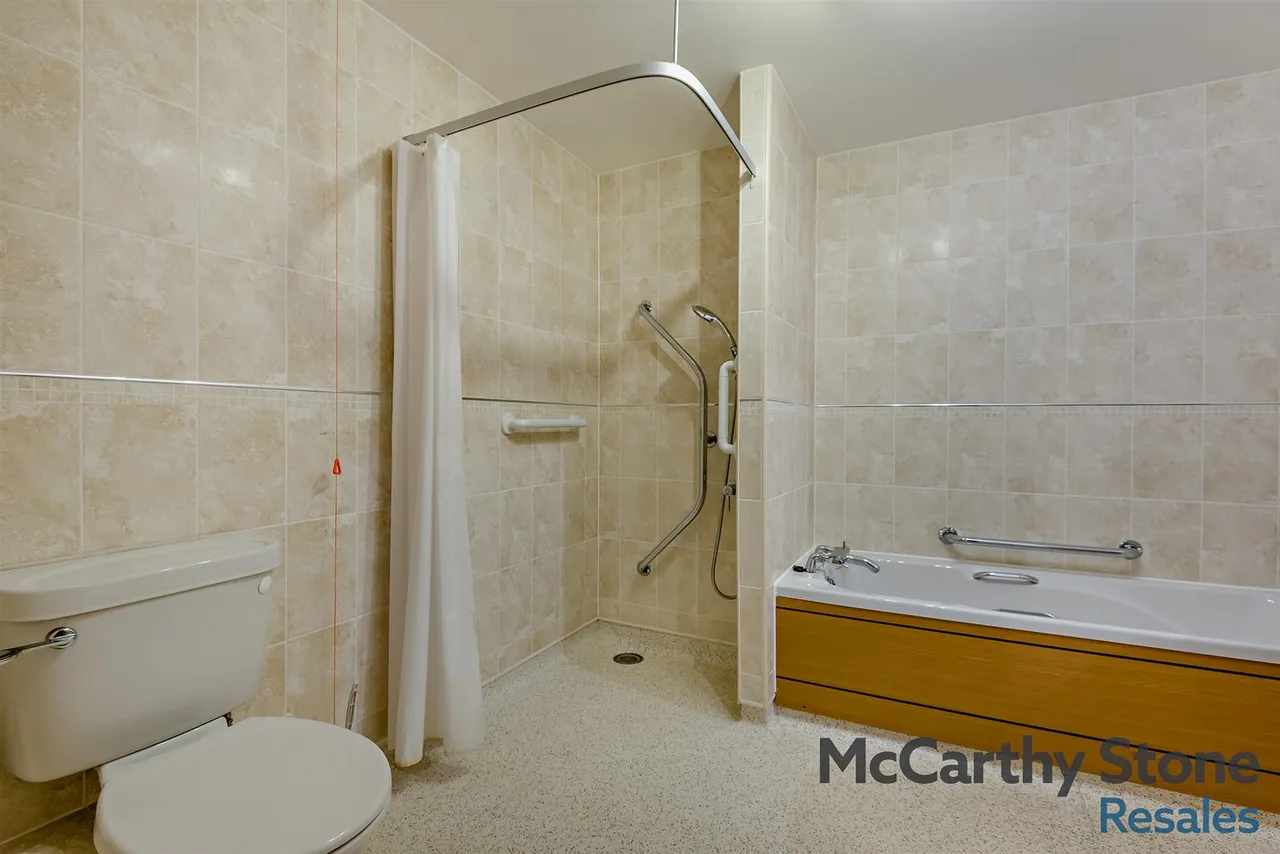 St. Georges Road, Cheltenham, GL50, photo 14