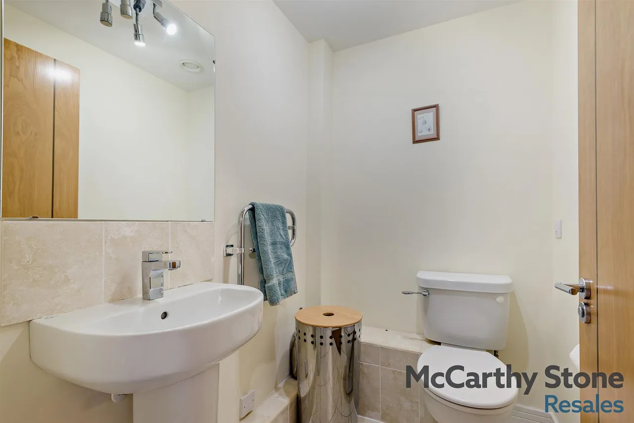 St. Georges Road, Cheltenham, GL50, photo 11
